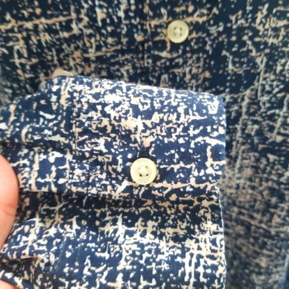 EC BANANA REPUBLIC BUTTON UP BLOUSE W/BREAST POCKETS - Picture 4 of 4